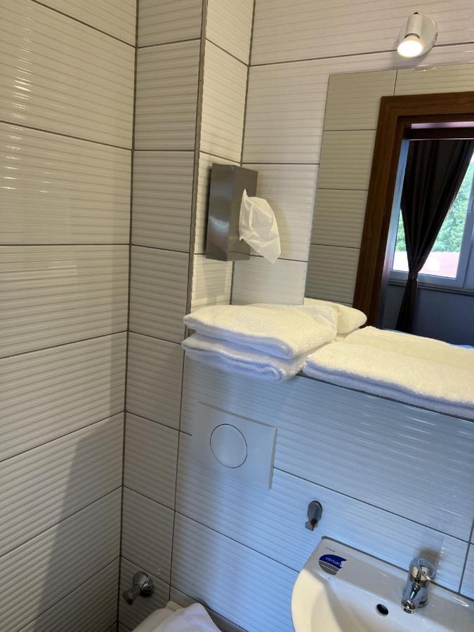 Hotel Pasa Paradies Kostenlose Parkplaetze Hanau Luaran gambar